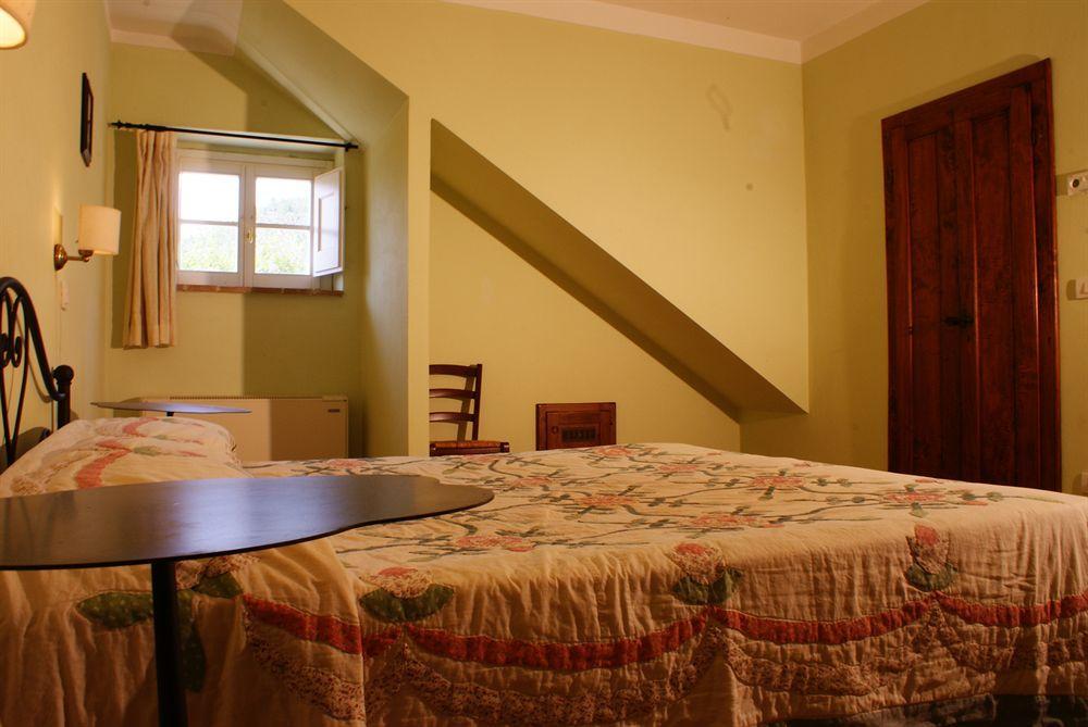 日艾图艾斯斯乡村生活方式公寓式酒店 阿西西 外观 照片